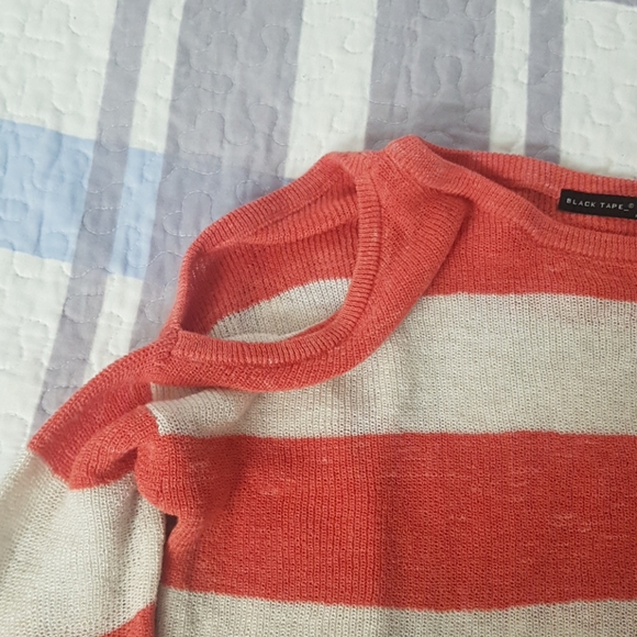 Black Tape sweater - Picture 3 of 4